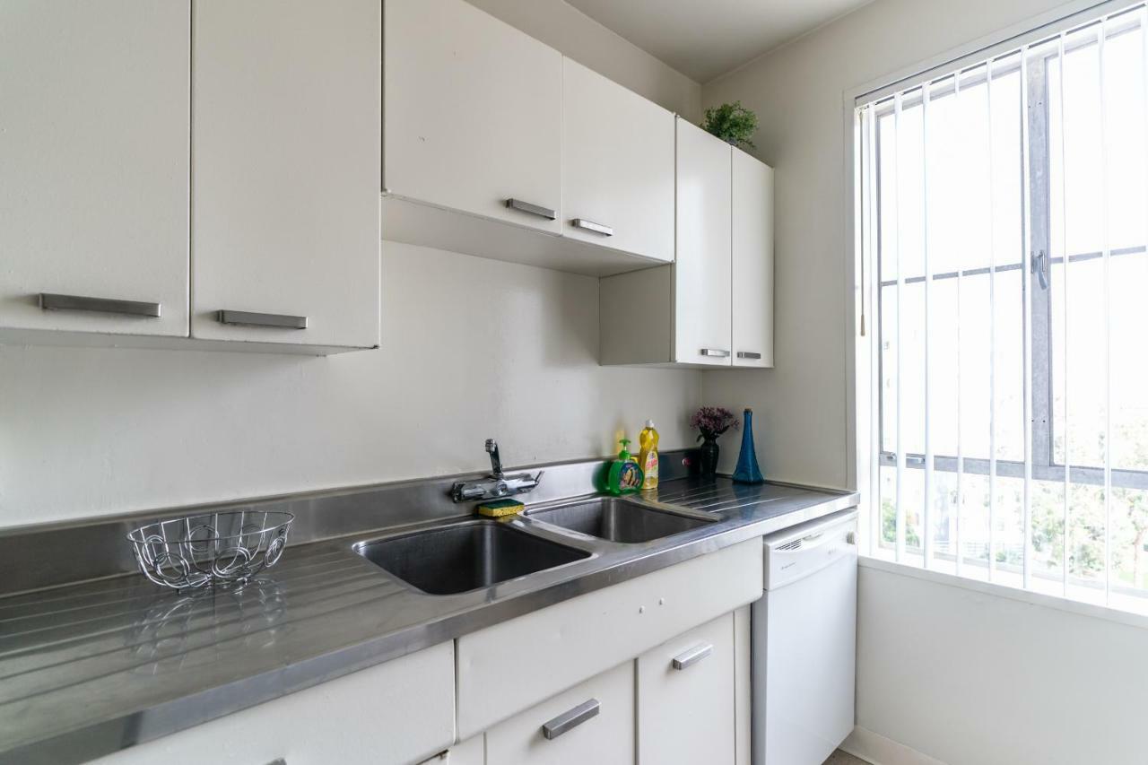 2 Bedroom Condo With A View Near The Grove Los Angeles Exterior photo